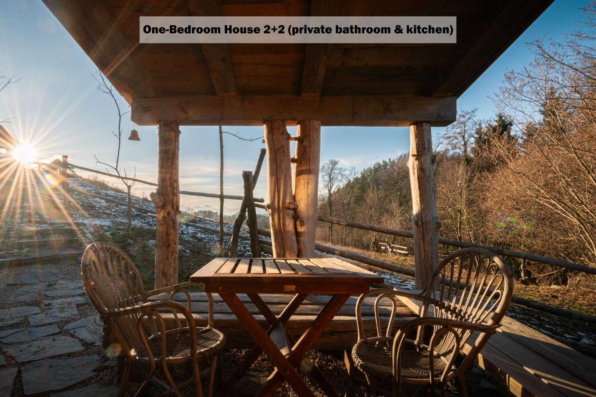 Hostal Ranch At Geta Razgorce Exterior foto