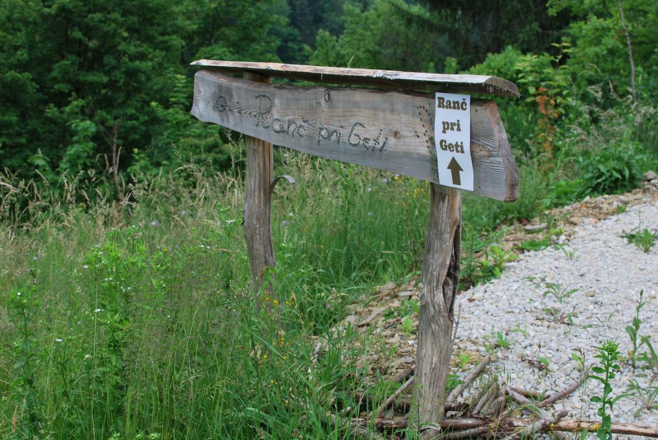 Hostal Ranch At Geta Razgorce Exterior foto